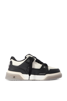 Studio Sneakers