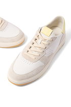 Moses Sneakers