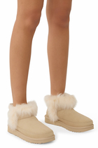 Classic Ultra Mini Chalet Boots