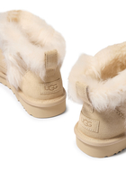 Classic Ultra Mini Chalet Boots