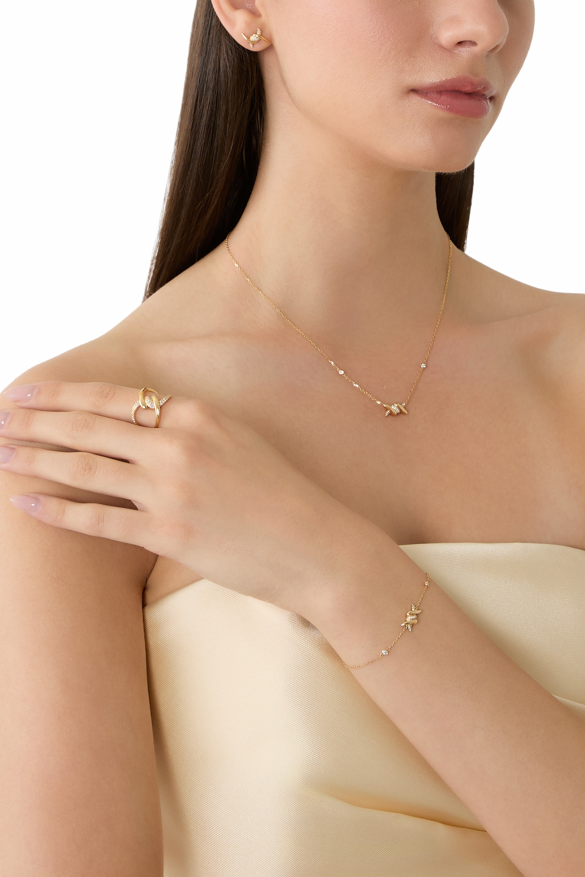 Barbel&eacute; Stud Earrings, 18K Yellow Gold & Diamonds