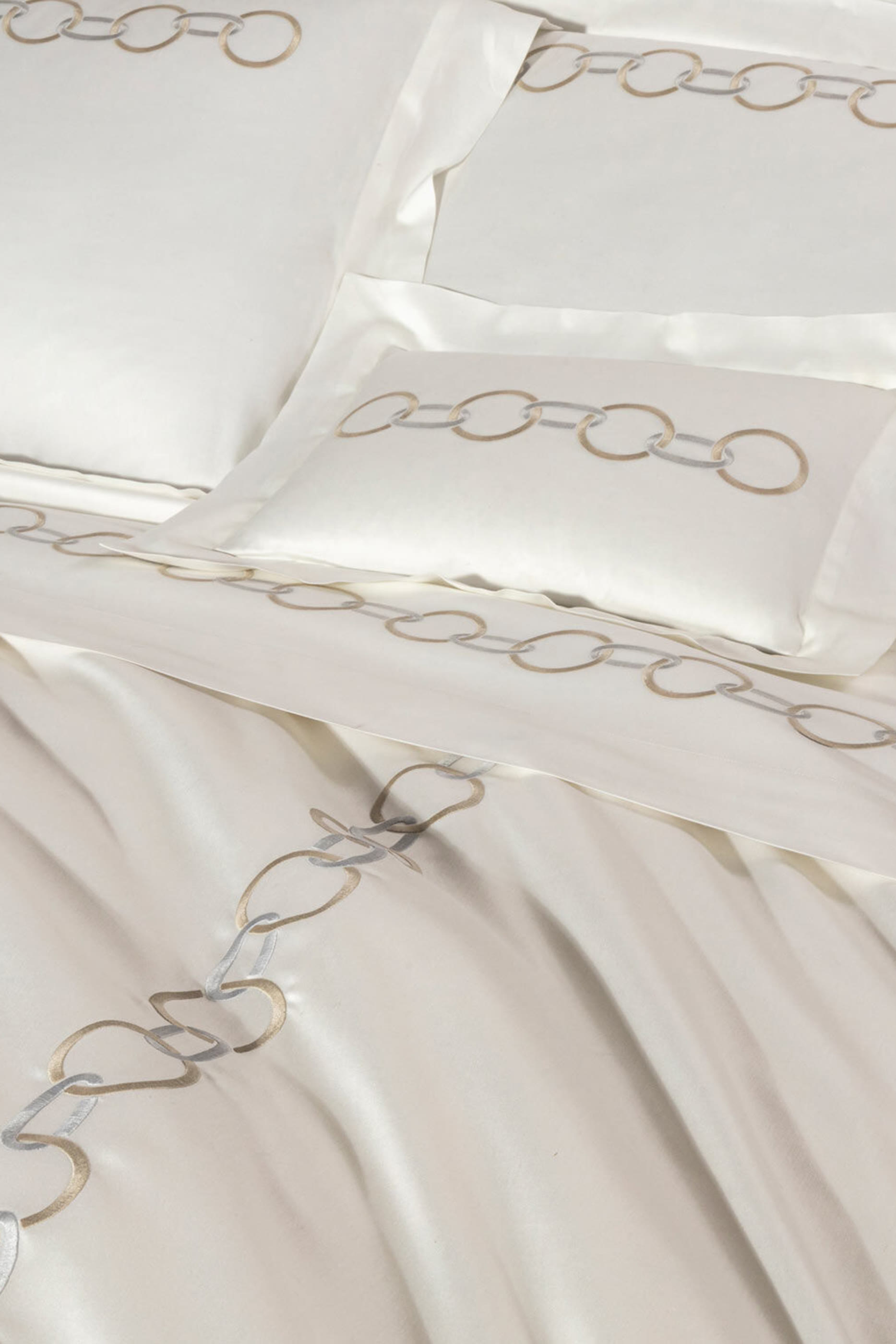 Links Embroidered Duvet Cover