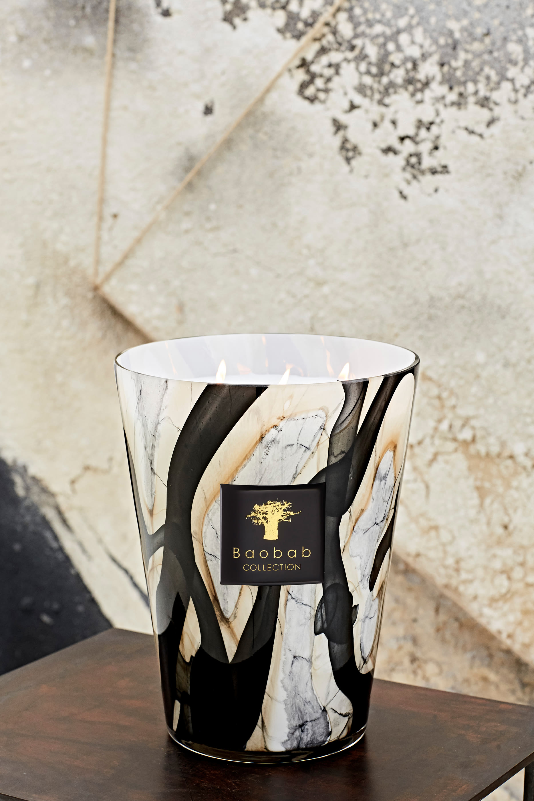 Max 10 Stones Marble Candle