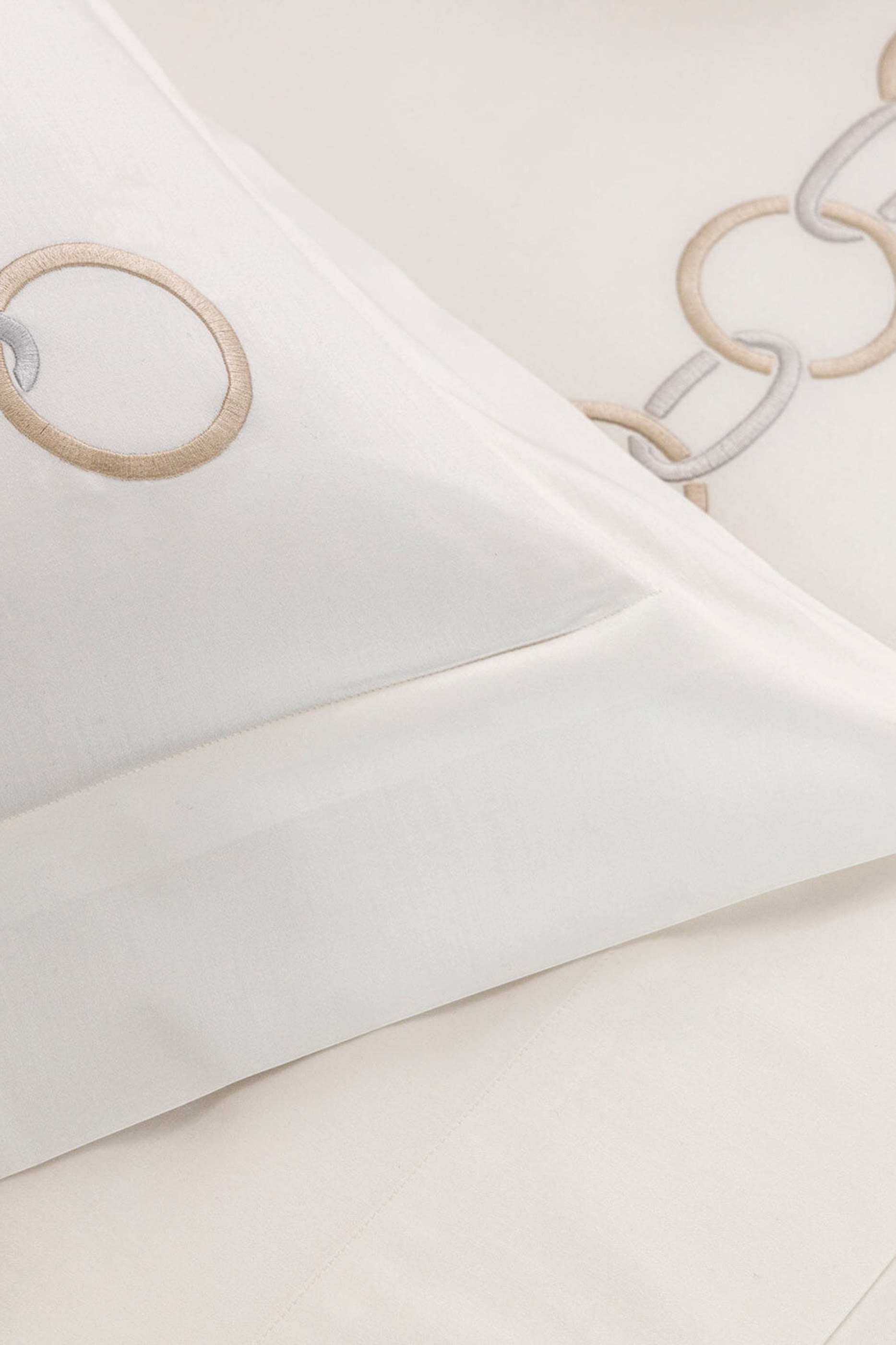 Links Embroidery Pillow Sham