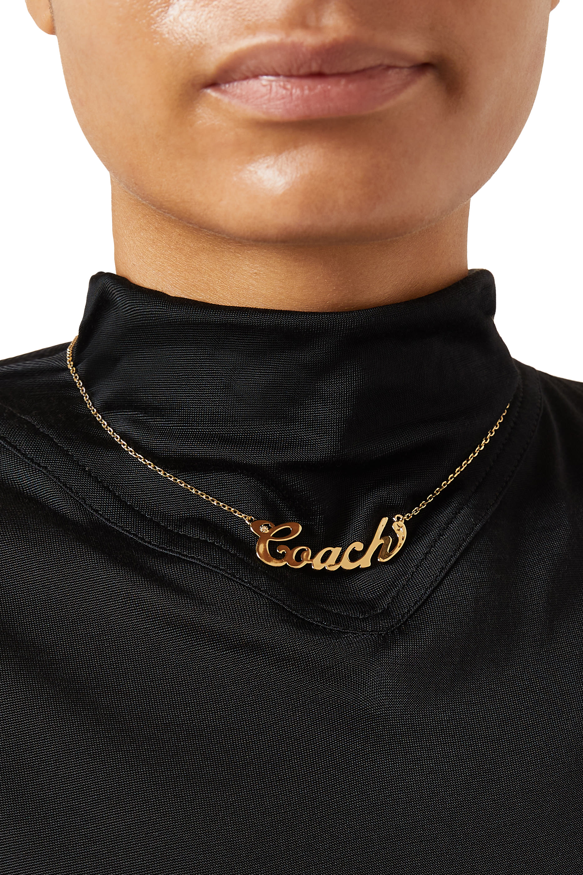 Nameplate Short Pendant Necklace
