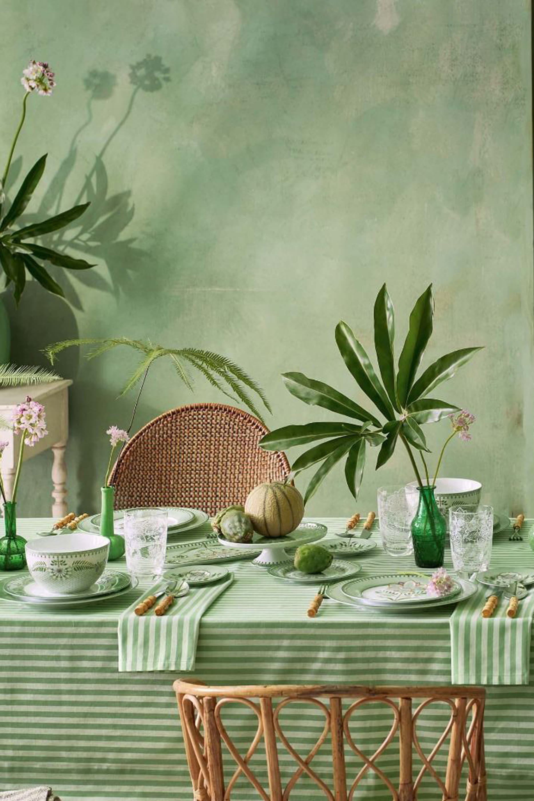 Lily & Lotus Pastry Plate