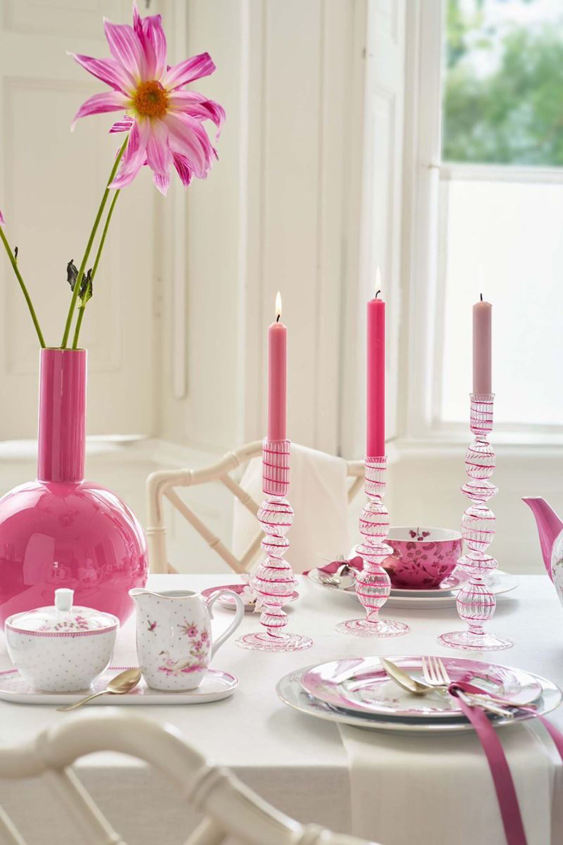 Glass Swirl Candle Holder - Large