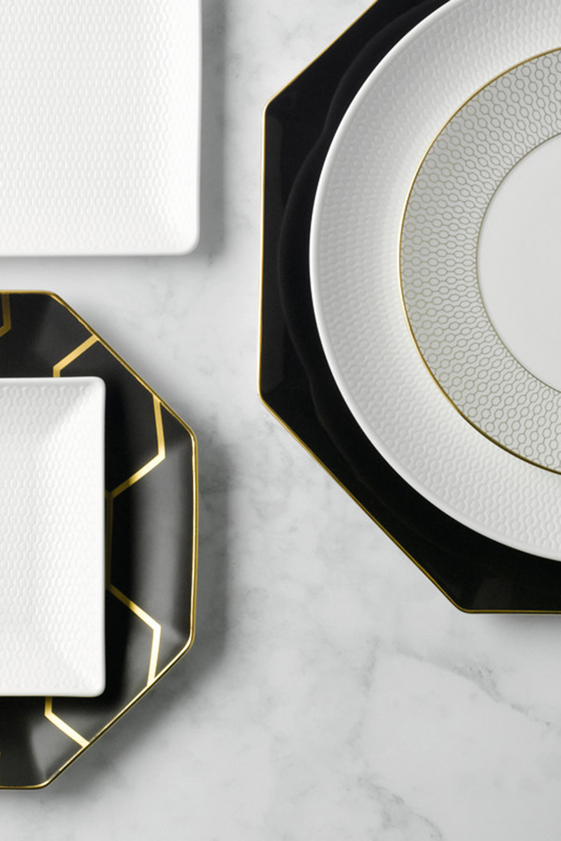 Arris Octagonal Charcoal 23 Plate