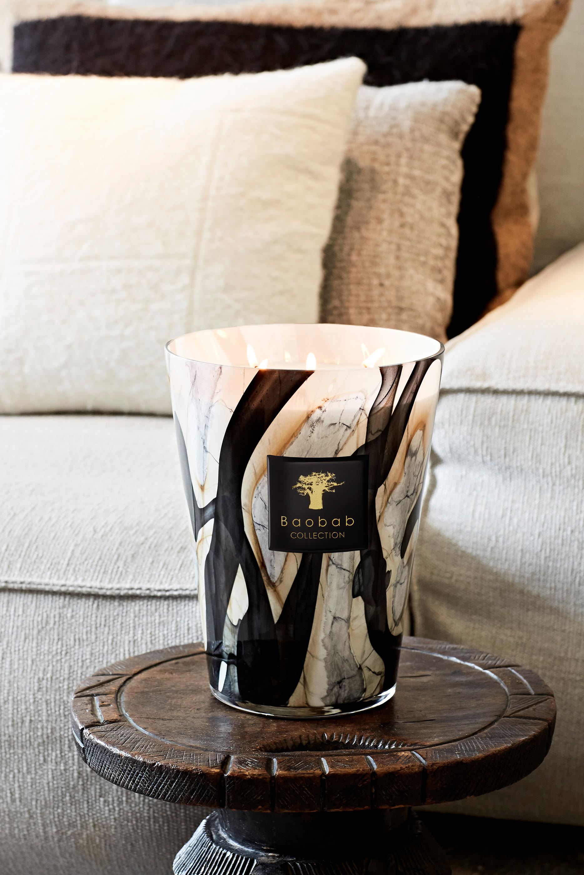 Max 10 Stones Marble Candle