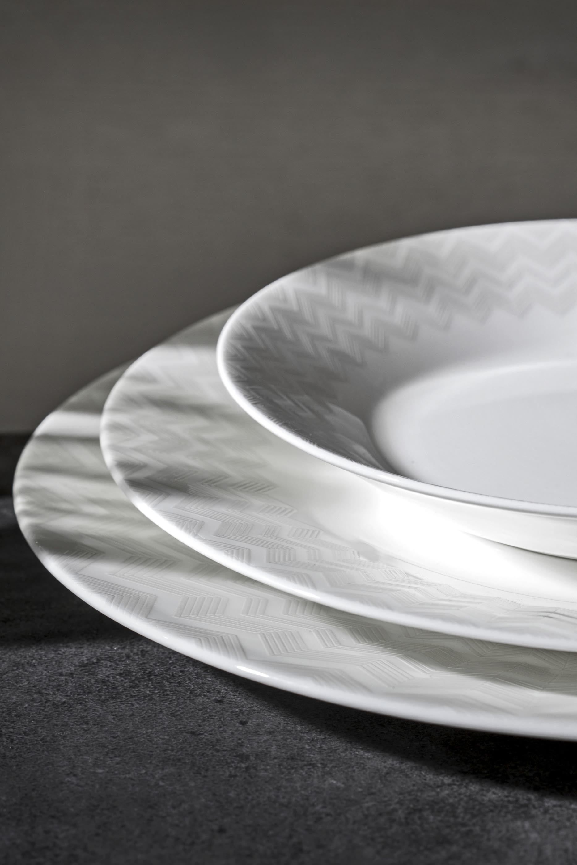 Zig-Zag Dinner Plate