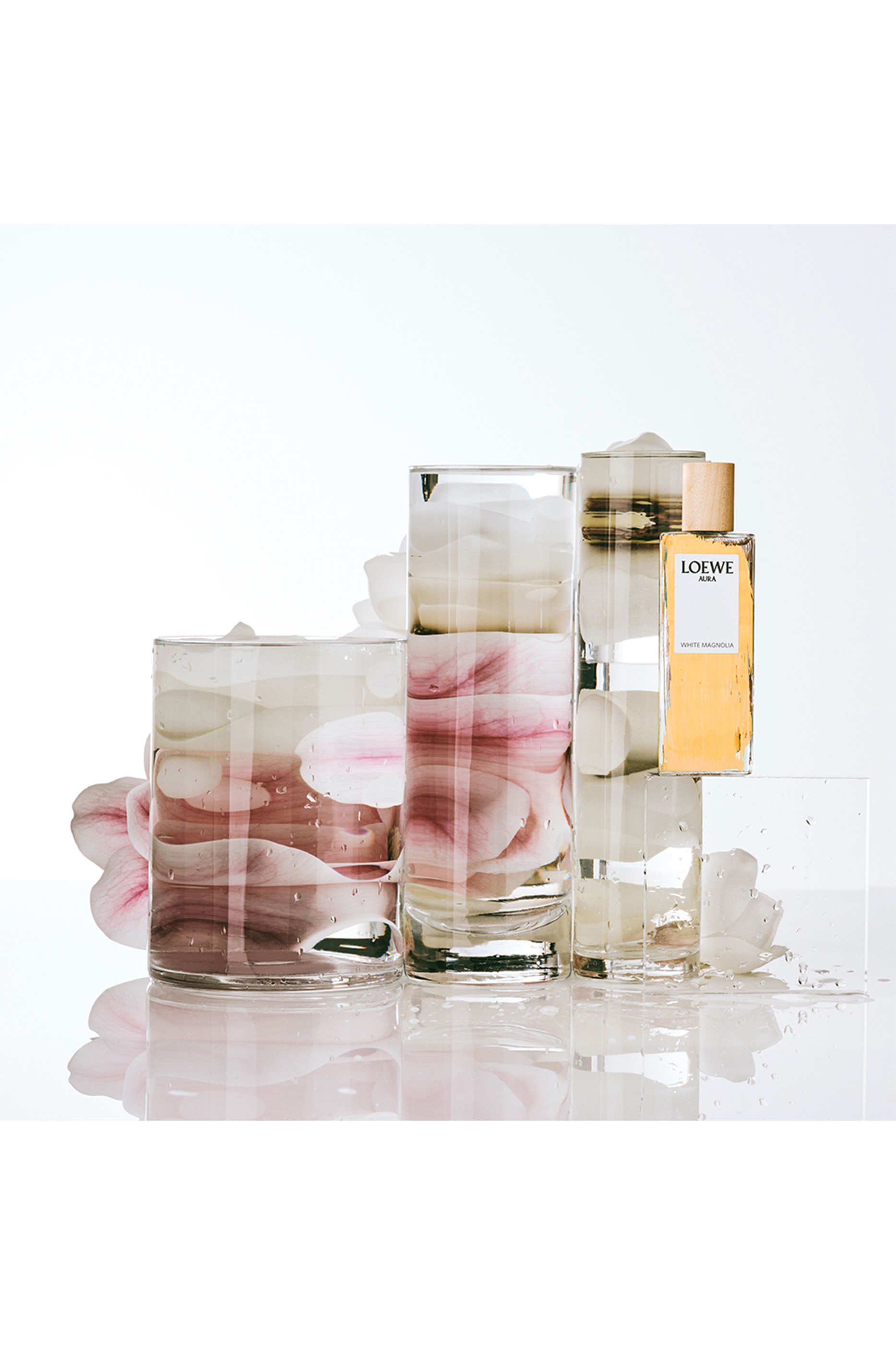 Aura White Magnolia Eau de Parfum