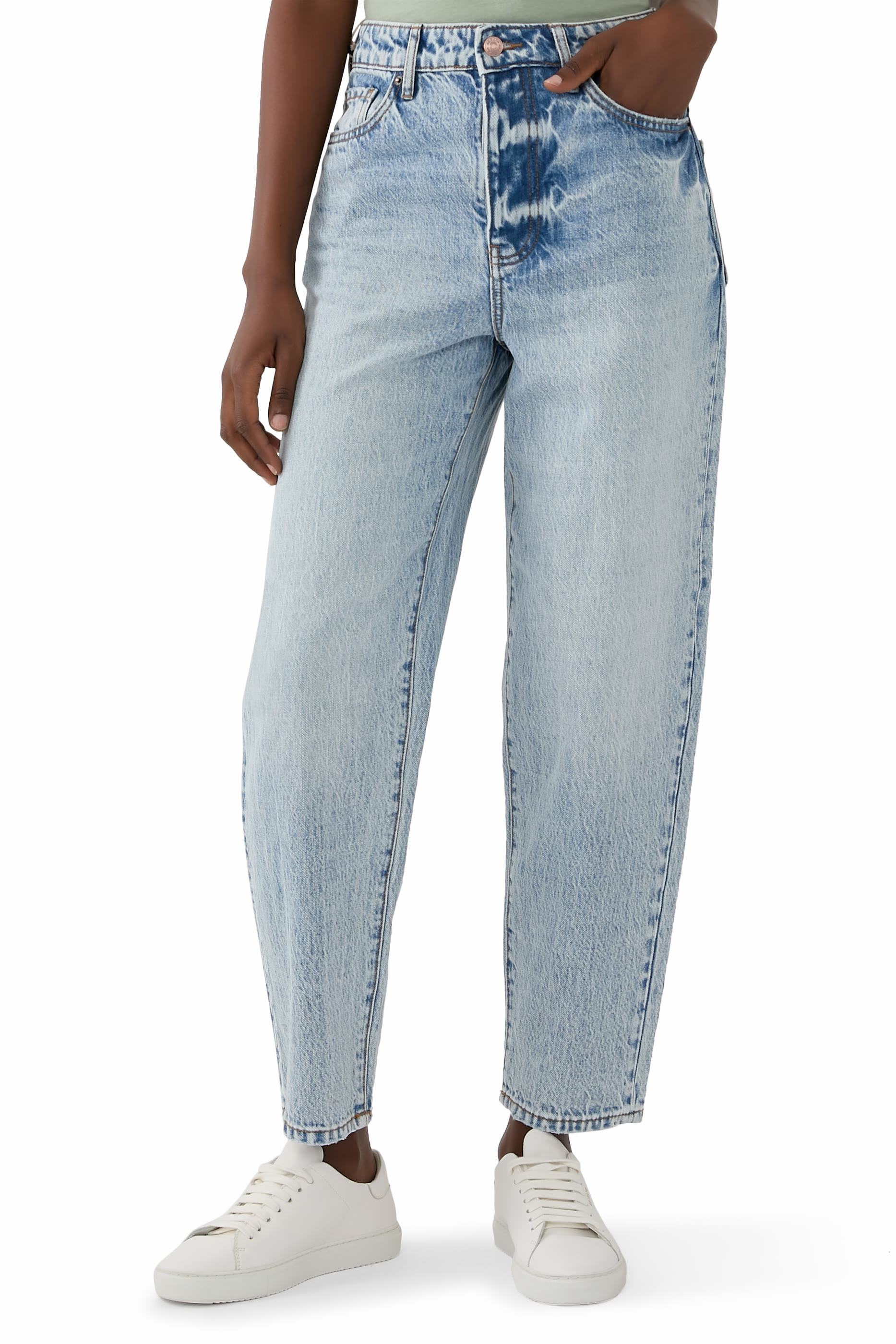 Tapered Jeans