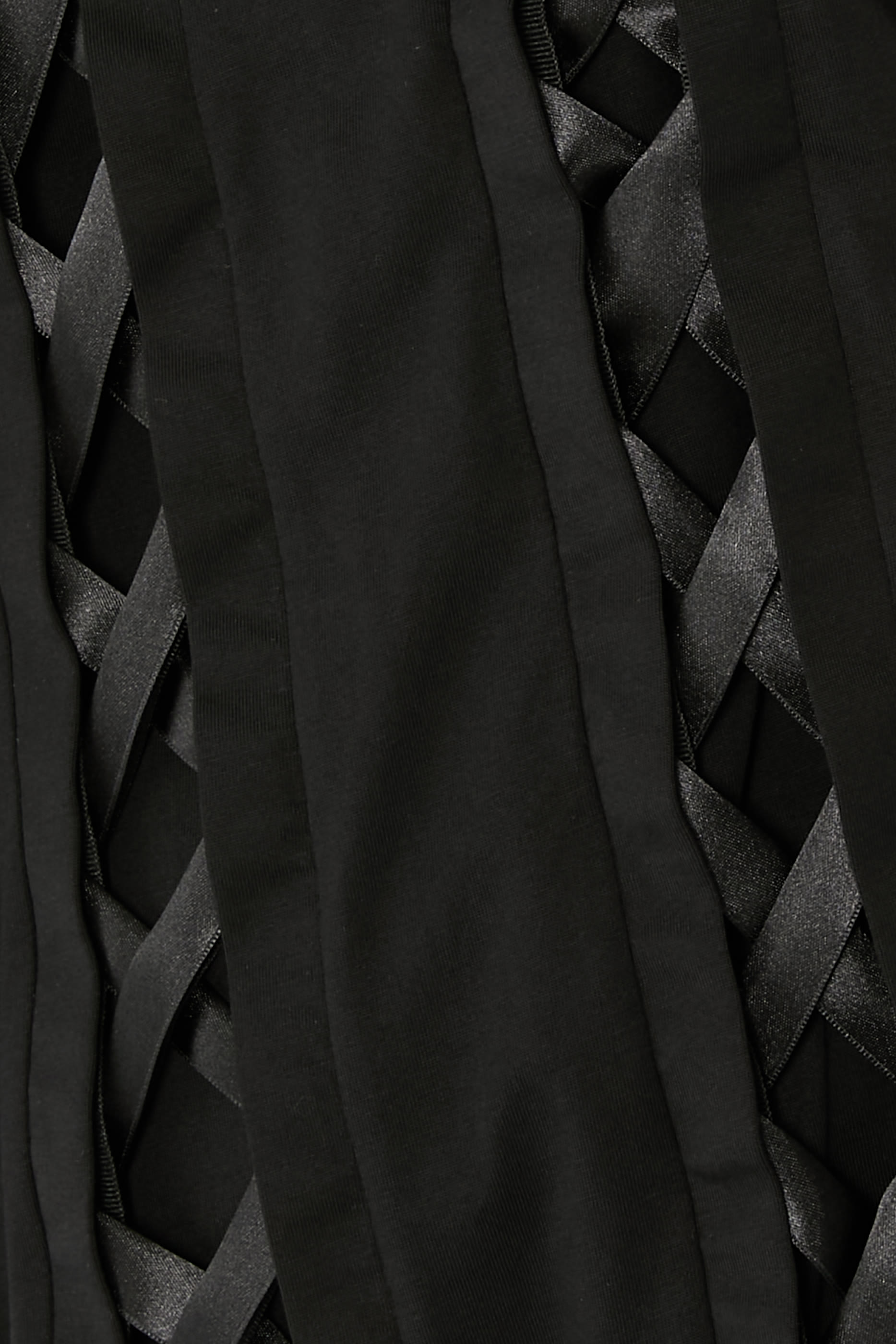 Unraveling Ribbon T-Shirt