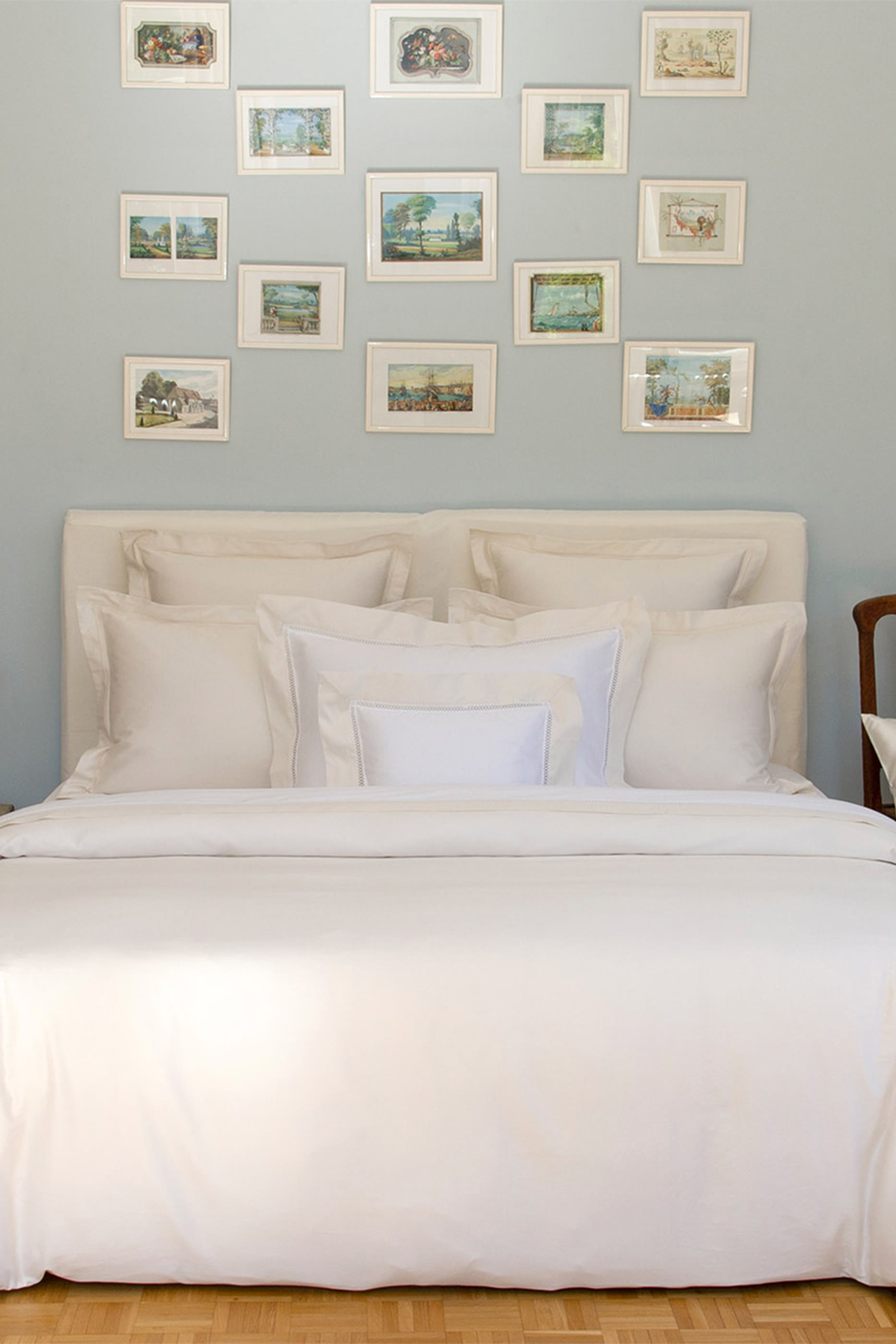 Triomphe Nacre Bedcover