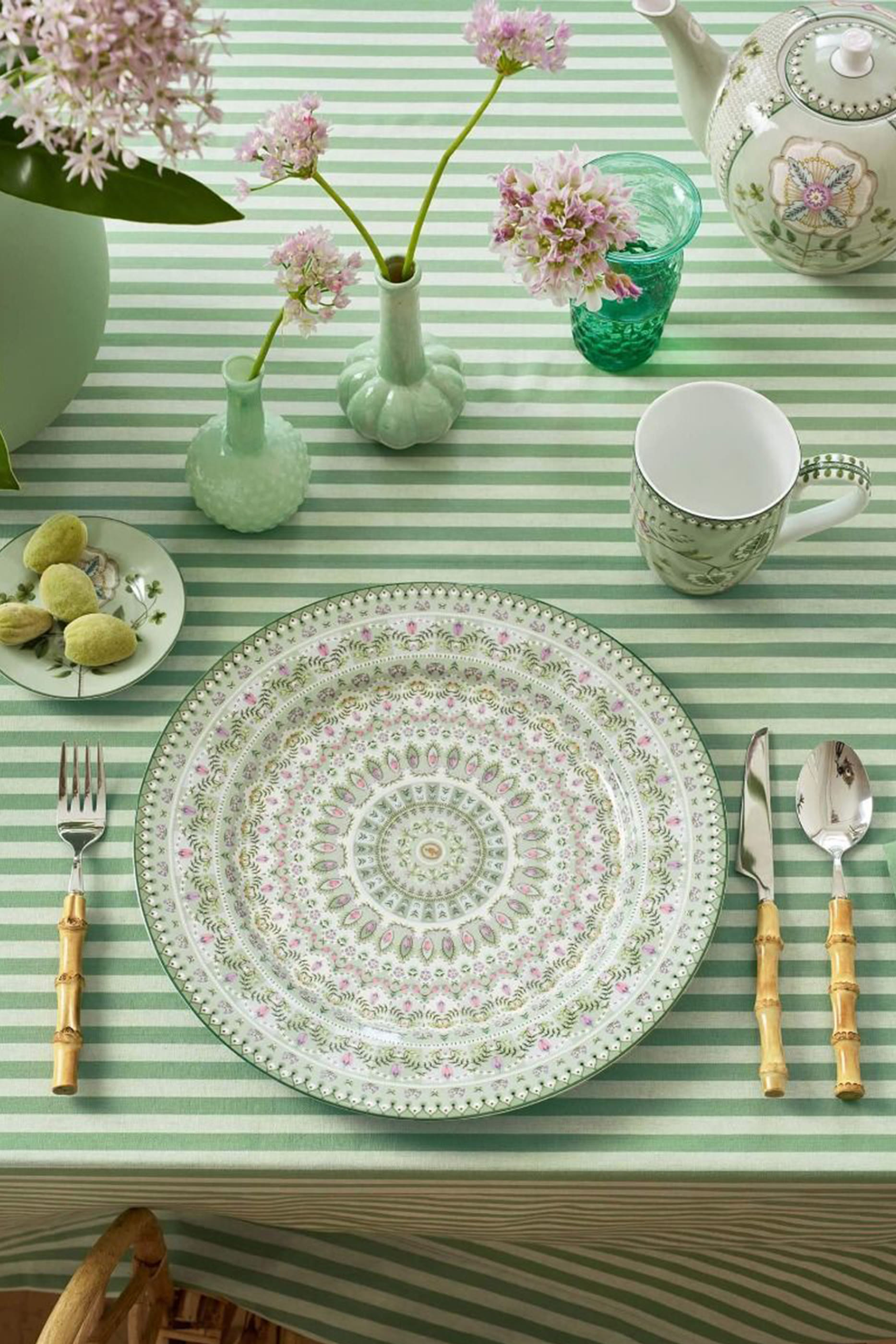 Lily & Lotus Moon Delight Underplate