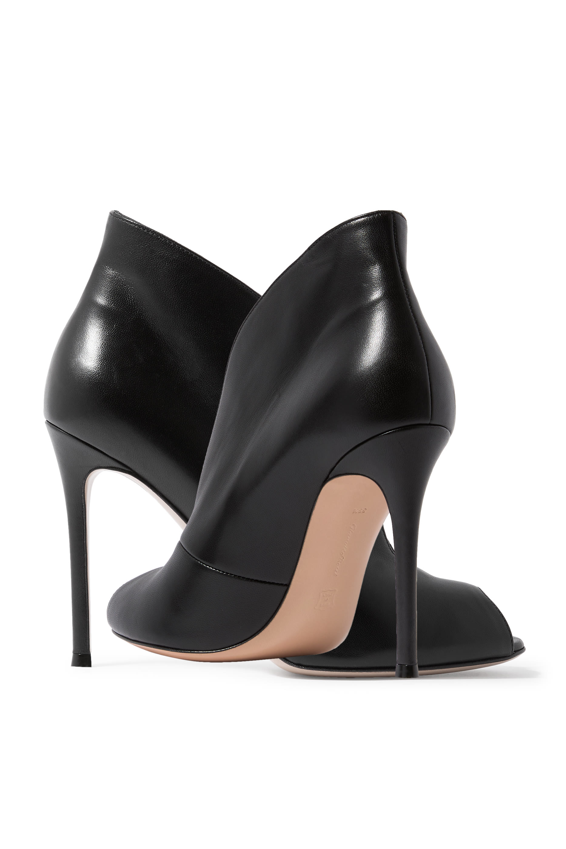  Vamp Leather 105 Booties