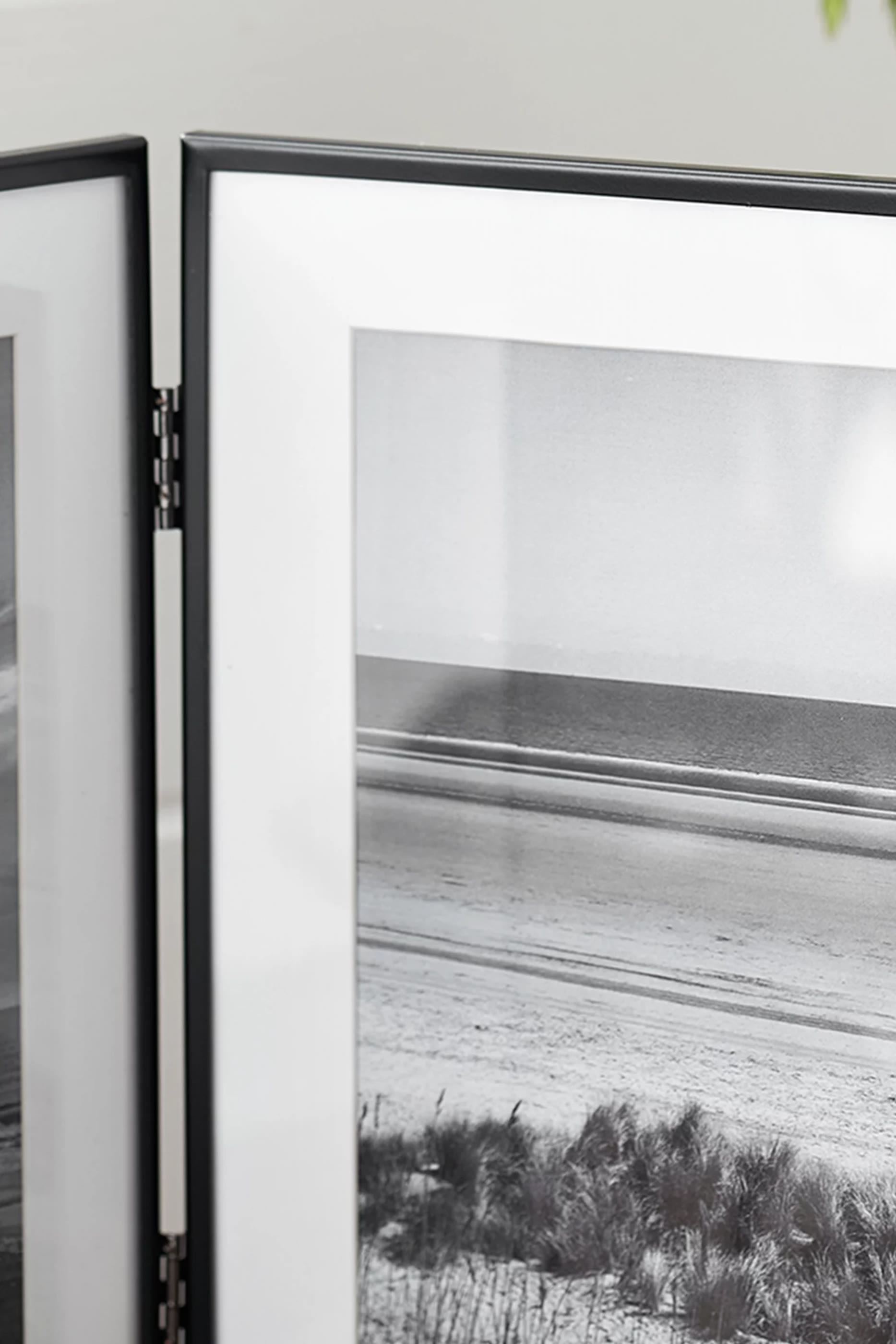 Fine Double-Hinged Easel Frame