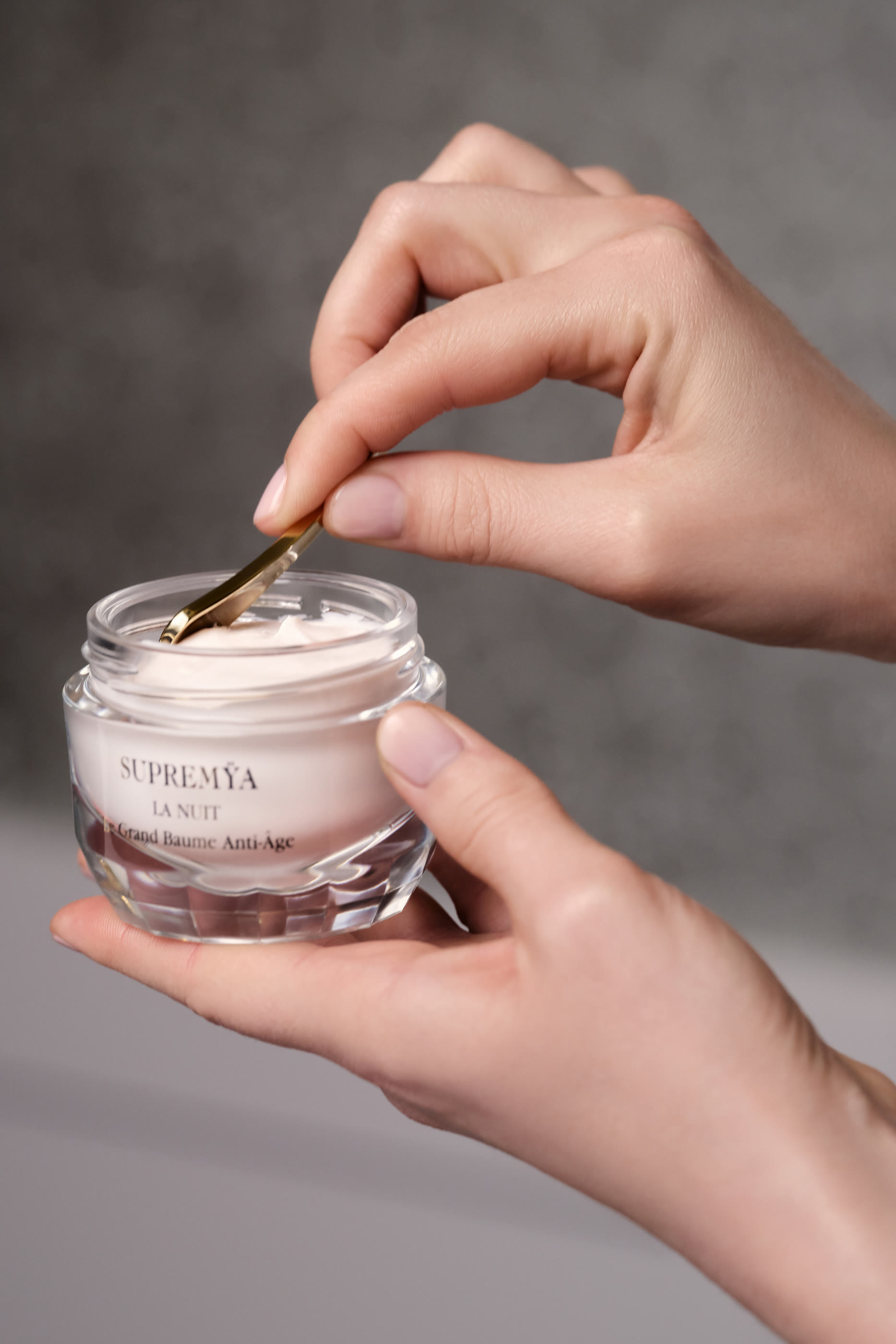Suprem&yuml;a At Night The Supreme Anti-Aging Rich Cream