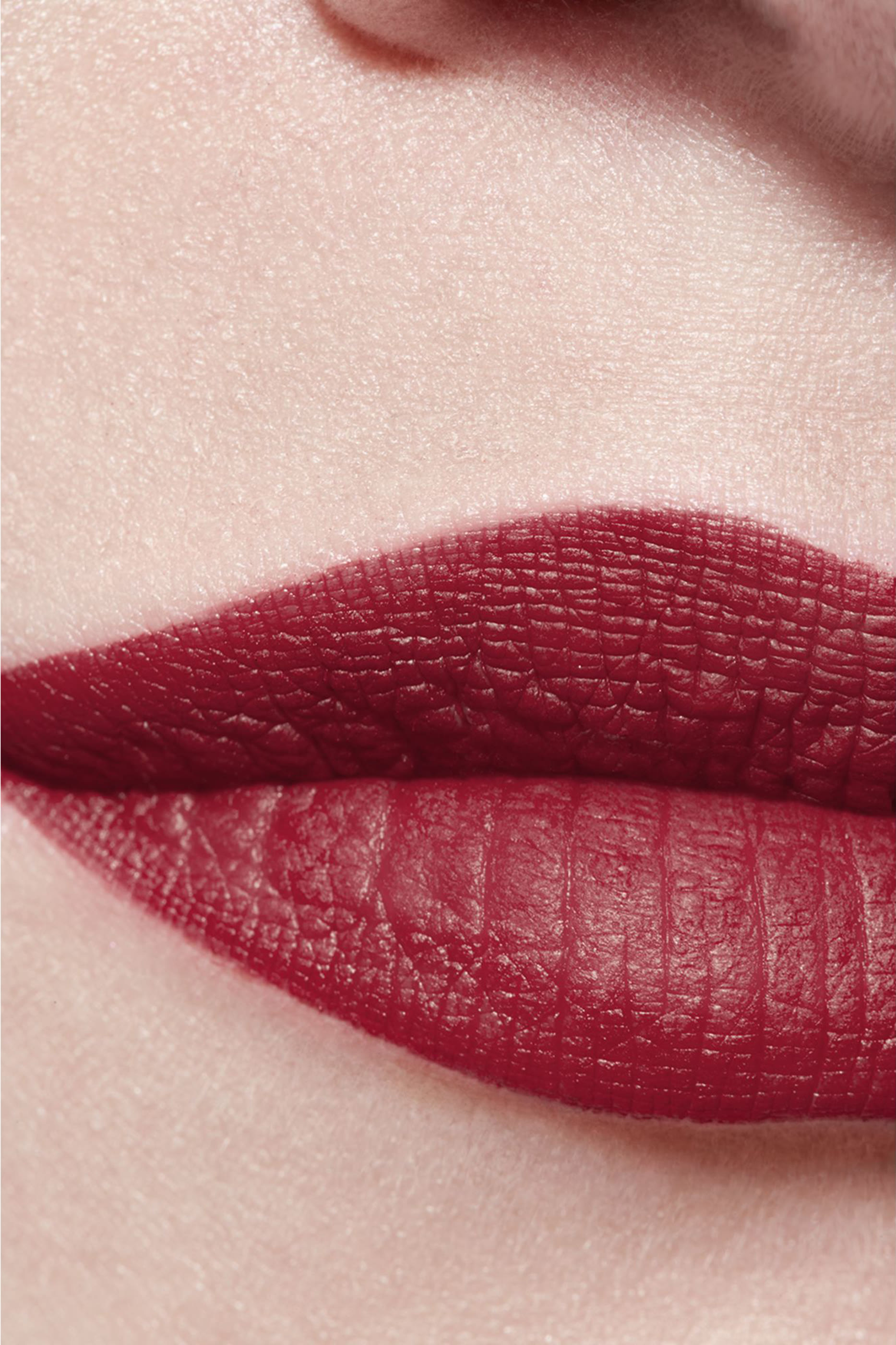 Rouge Allure Velvet Luminous Matte Lip Colour