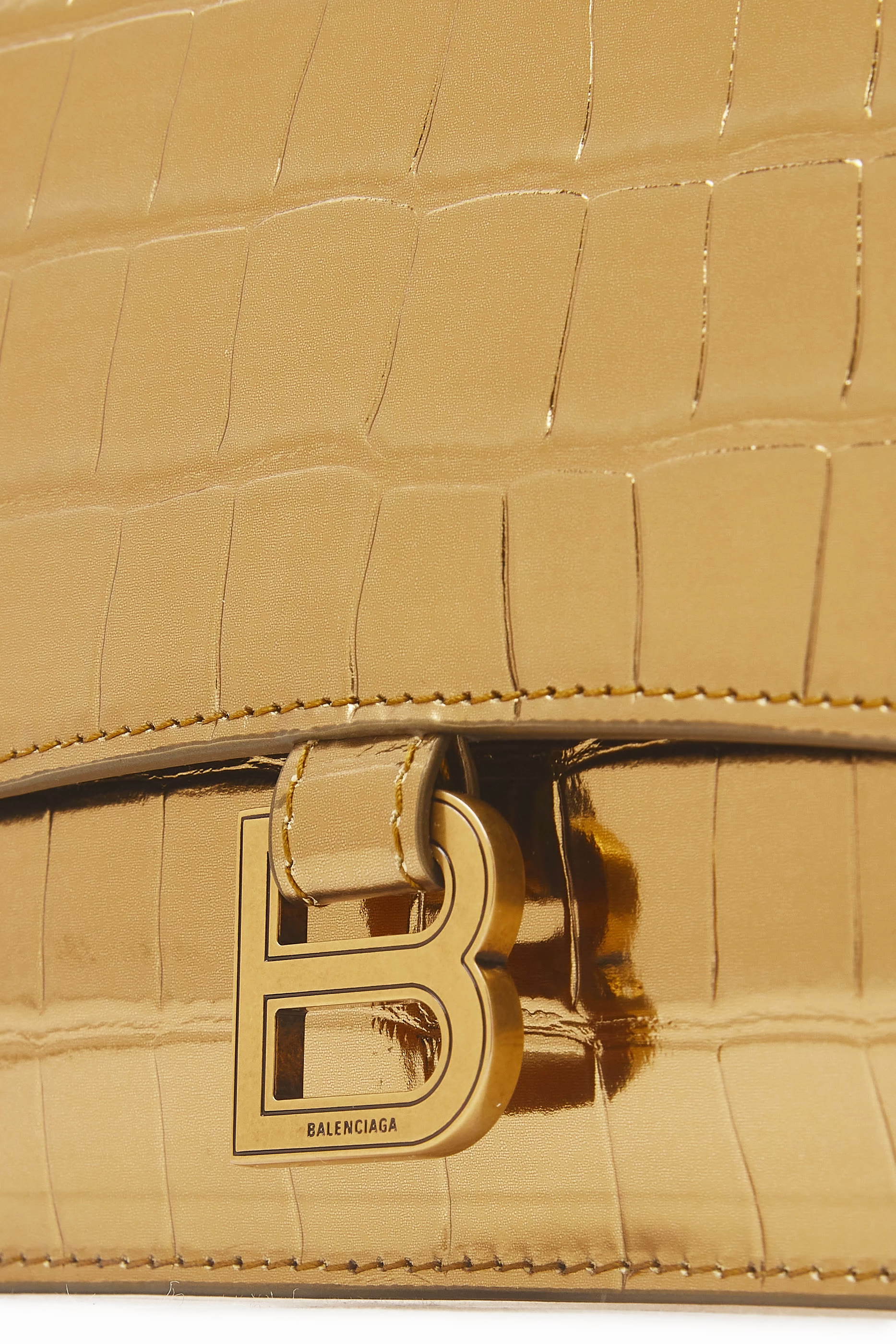 Hourglass Flat Pouch