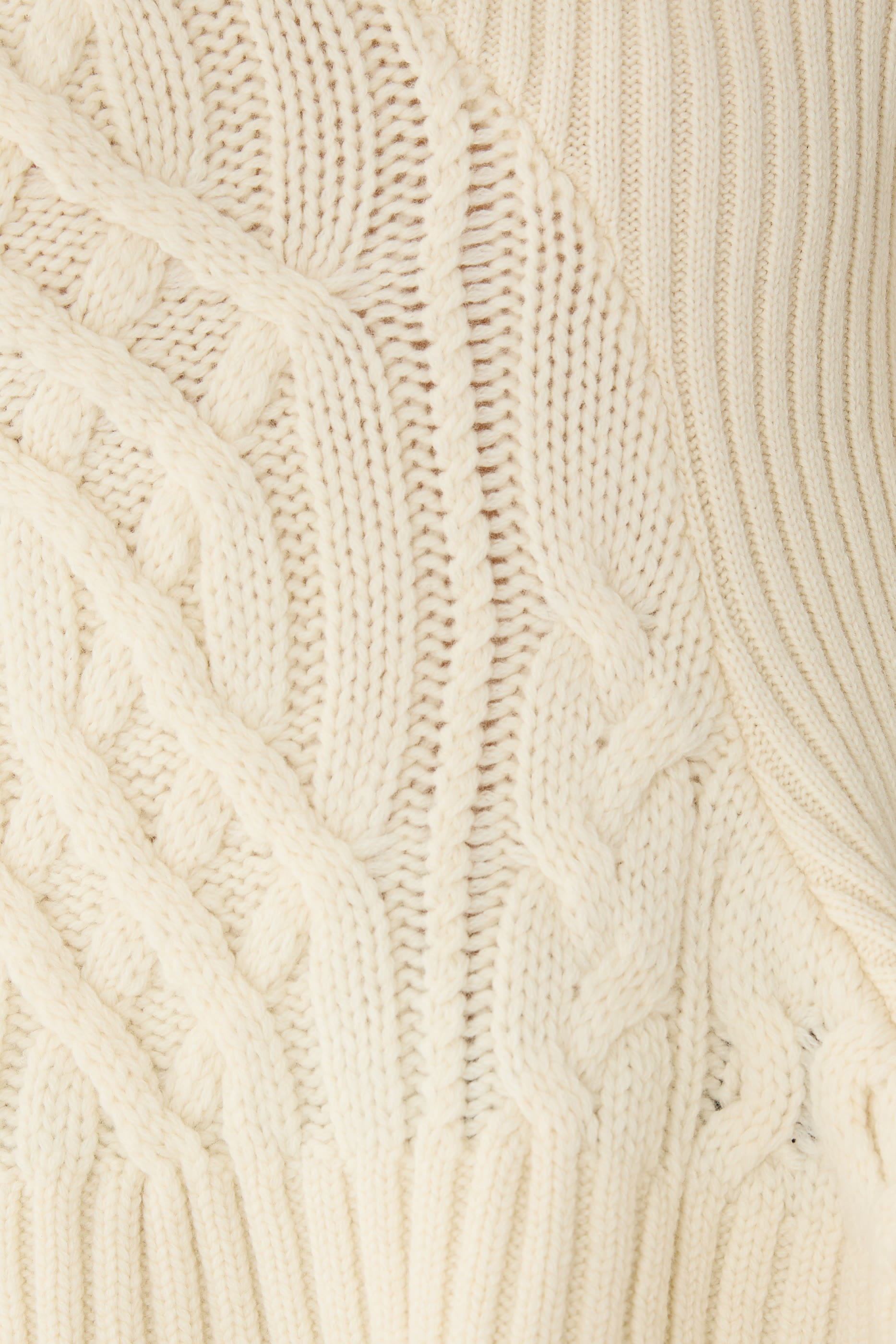 Wool Knit Pullover